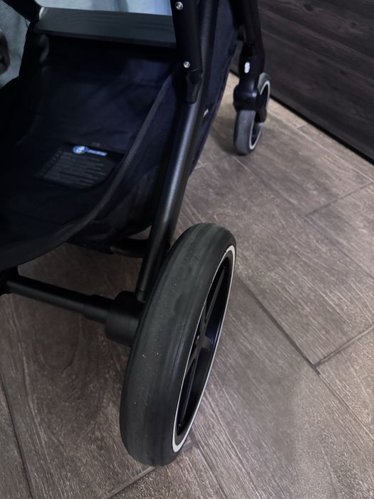 Продаємо візок Cybex Balios S Lux 3 в 1