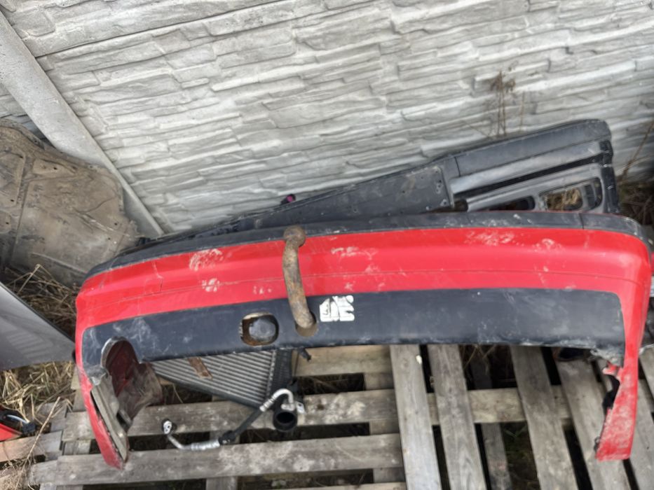 Zderzak tył bmw e36 kombi hak