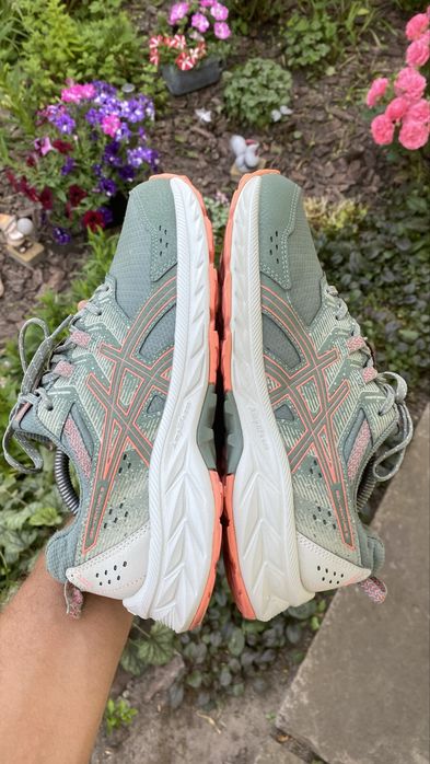 Оригінальні Кросівки Asics Gel-Venture 9 Розмір 40