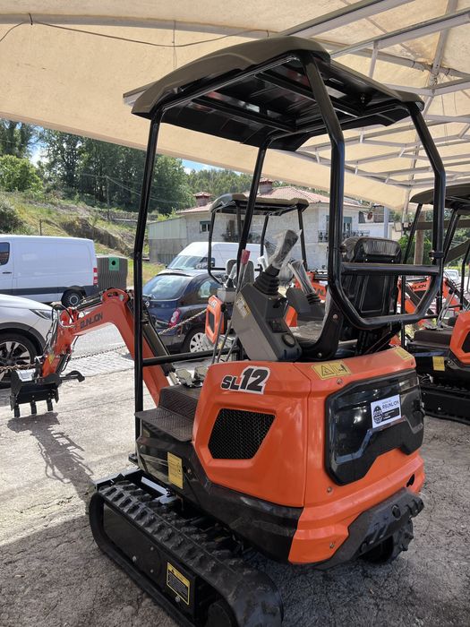 Mini-Giratoria 1.2 t  motor kubota