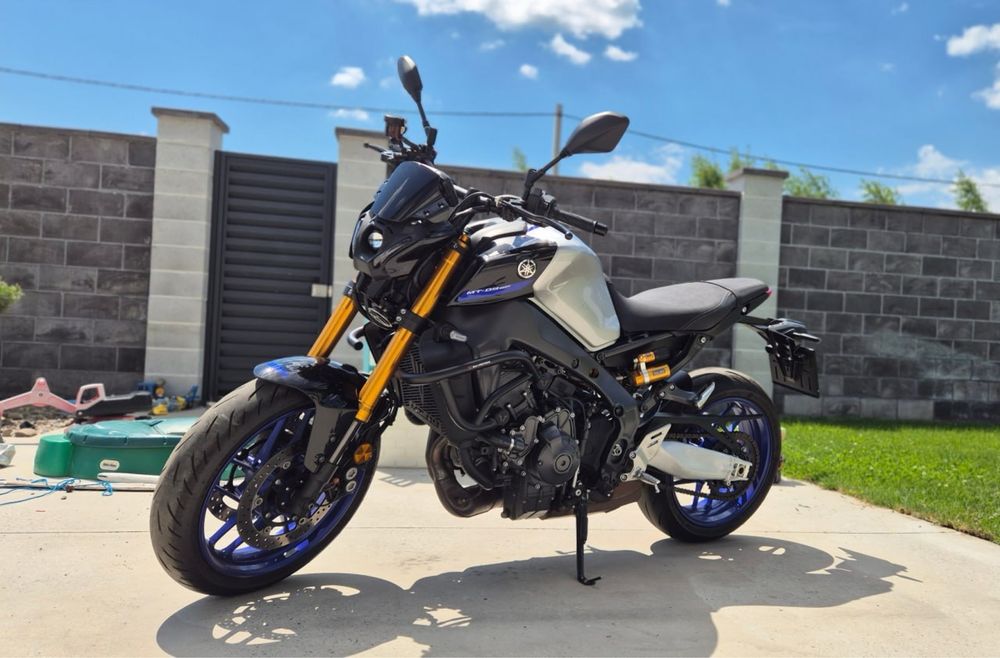 Офіційна Yamaha mt-09sp