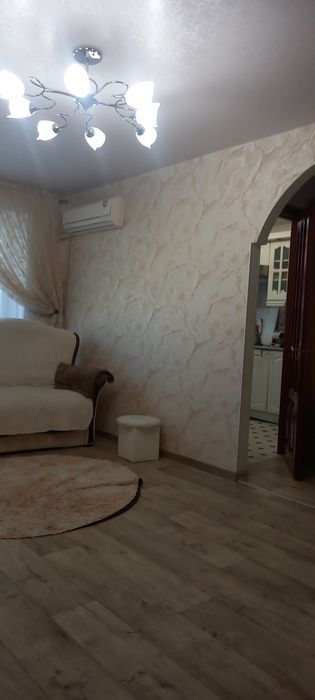 Продам 3к.кв.60м² 2/5 АО эл.мебель.2парковочных места.