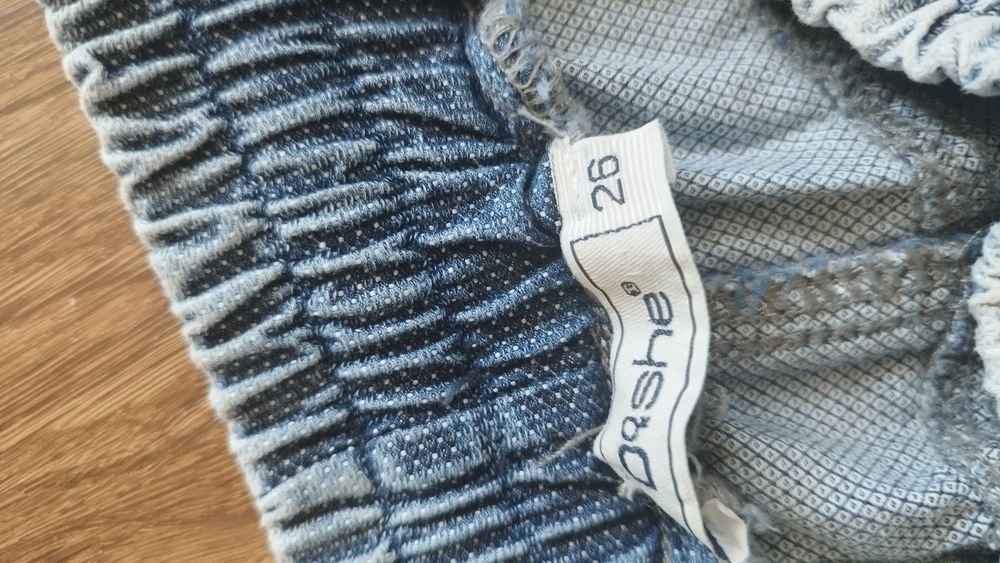 Spodnie jeans Dishe 26