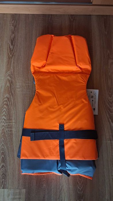 Kamizelki Ratunkowe (kapoki) Tribord 100 Newtons Decathlon
