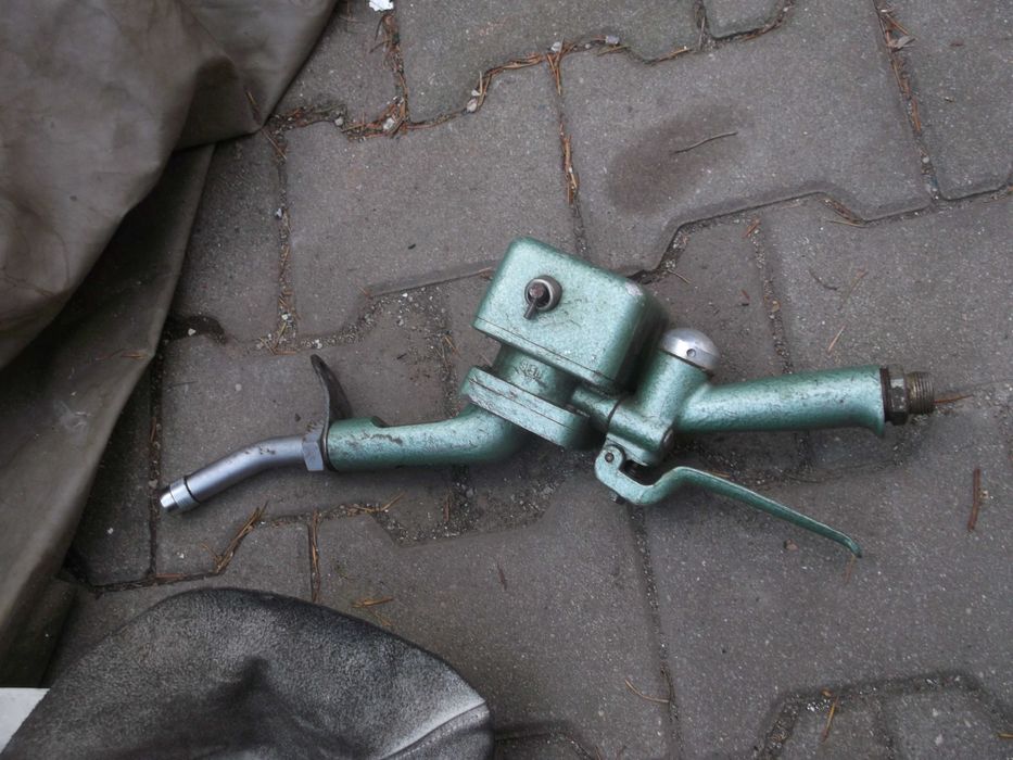 pistolet do dystrybutora Niemiecka