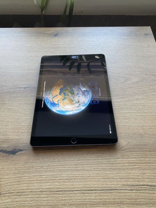 Apple iPad (9th generation) 64GB Space Gray