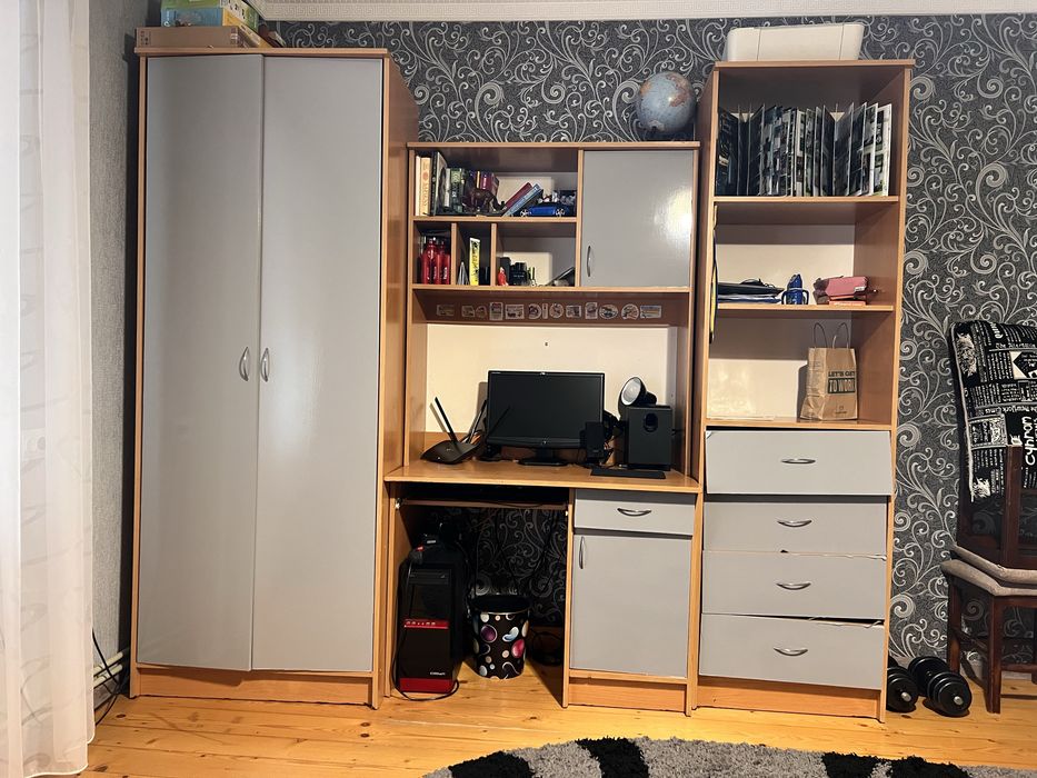 Стінка в дитячу, шафа, полички, стіл для компютера