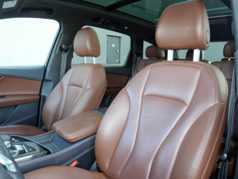 Audi Q7 55 quattro SE Premium Plus      2019