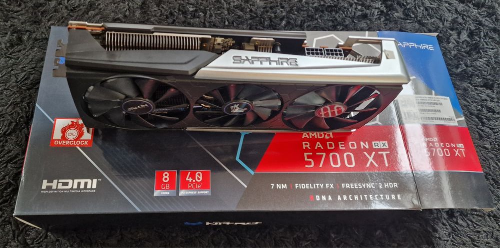 Placa Grafica Sapphire Nitro AMD 5700 Xt GDDR6