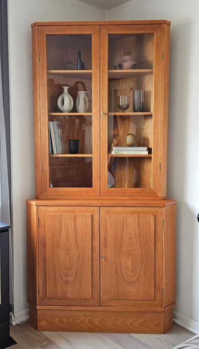 Narożna witryna duńska tekowa teak vintage