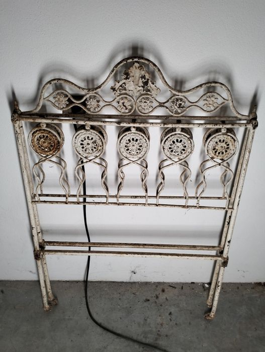 Conjunto Camas Antigas em Ferro