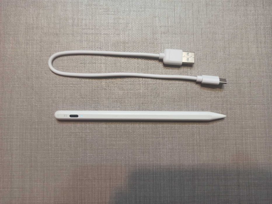 Tablet Apple iPad (6. generacji) 32 GB A1893 + Rysik