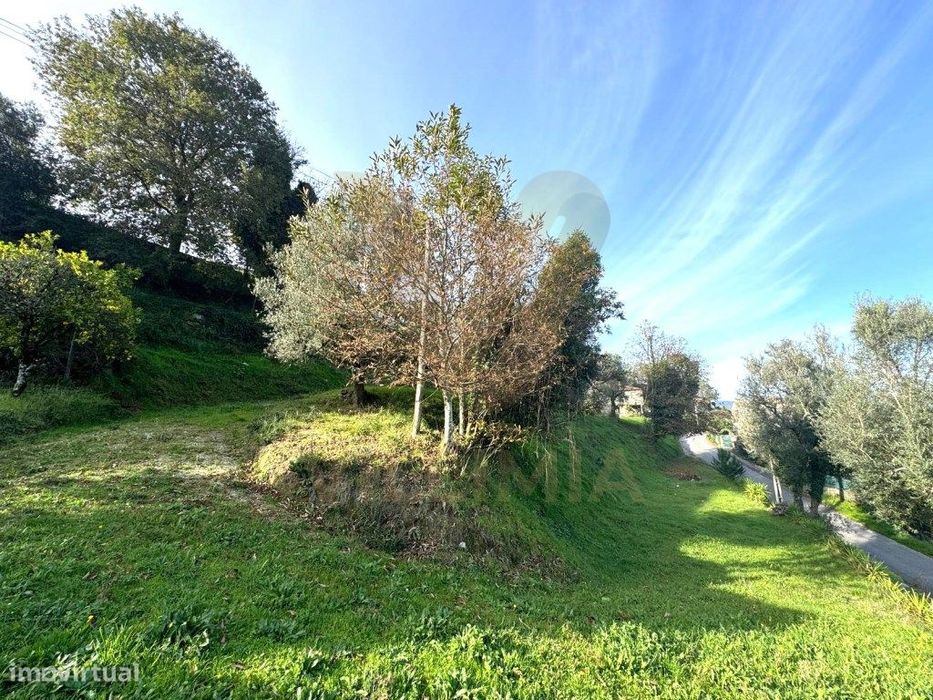 Terreno 2067m² c/Projeto Aprovado - Gondufe - Ponte de Lima