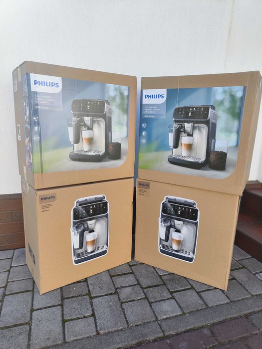 Кавомашина кофемашина Philips Series 5500 Lattego