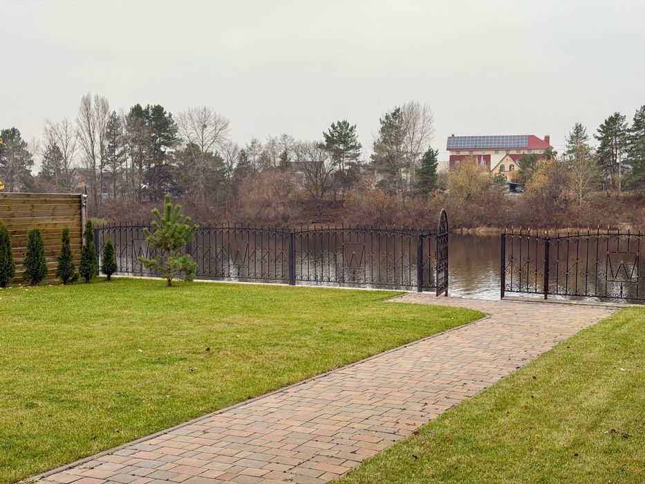 Подобово та погодинно/Осещина з виходом на воду: баня, басейн у ціні +