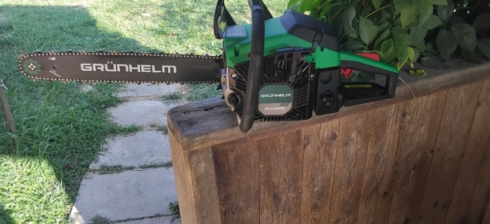 Бензопилу Grunhelm