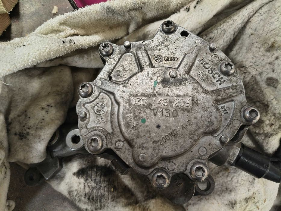 Pompa vacum audi A4 B7 bosch