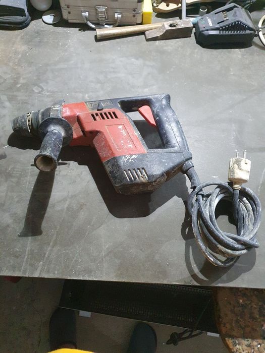 Vendo várias máquinas para a construção civil