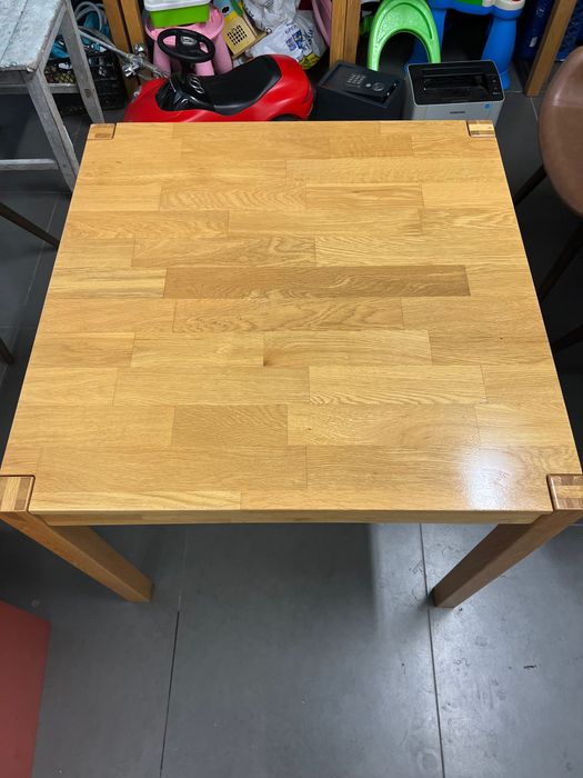 Стол обеденный деревянный