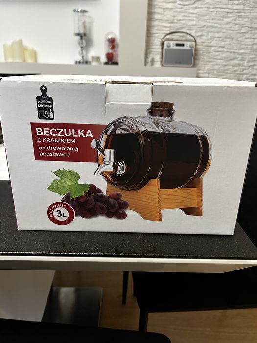 Beczka szklana z kranikiem 3L  beczułka na whyski/wode