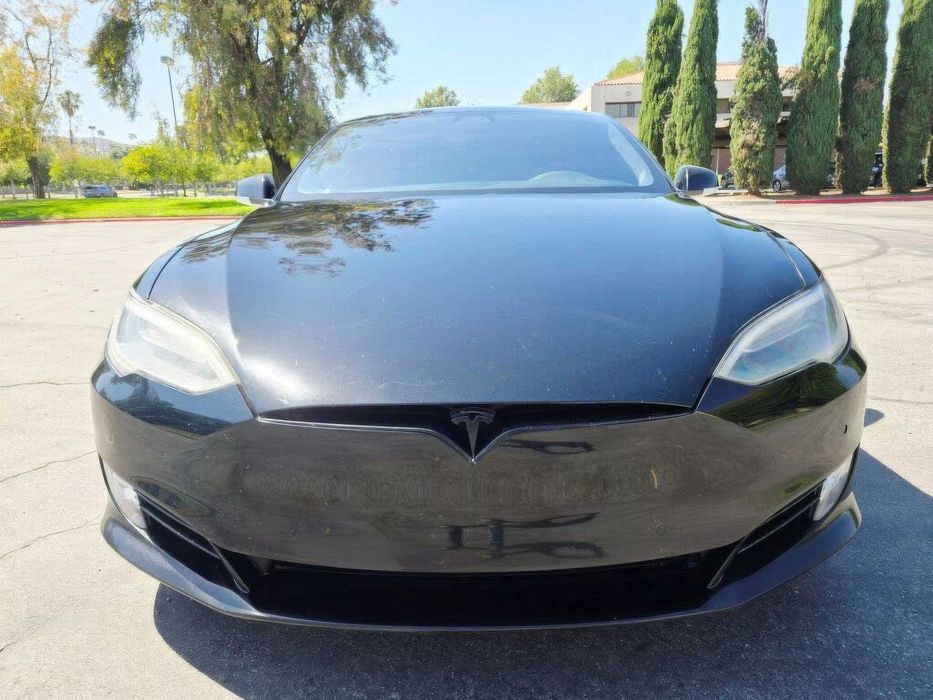 Tesla Model S 75D      2018