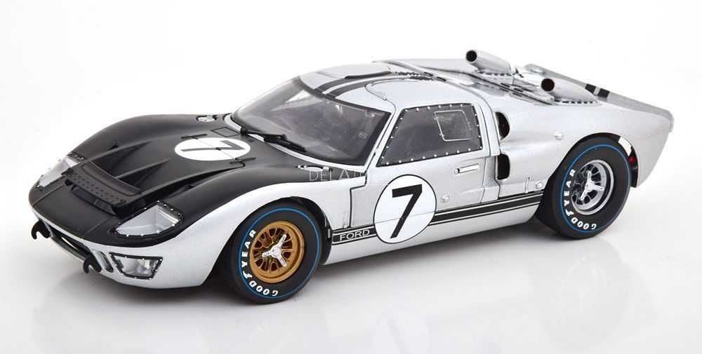 ユニバーサルホビーズ 1/18 FORD GT40 ユニバーサルホビーズ 1/18 FORD GT40 - メルカリ