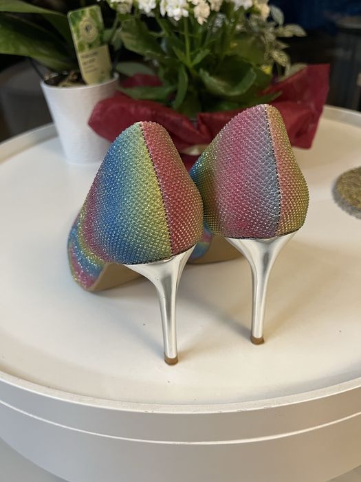 Buty damskie szpilki