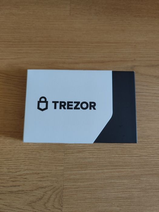 НОВИЙ Trezor model t