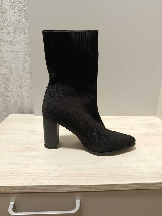 Ботильйони демі, тканина, 38 р., каблук 9 см