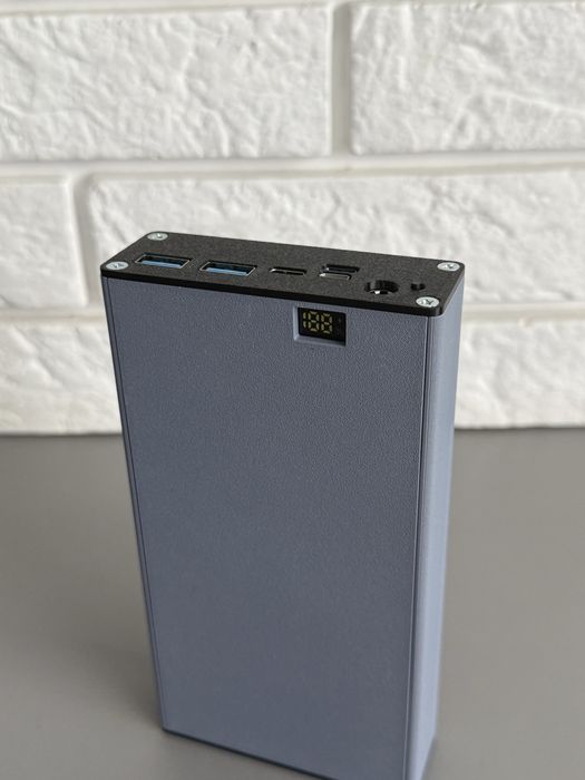Потужний Powerbank 30 000mAh 65w для ноутбука/роутера