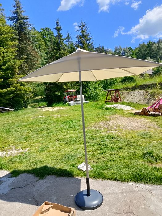 Sprzedam nowy parasol handlowy lub do ogrodu