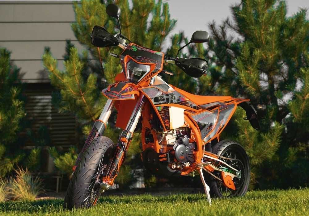 Краще та якісніше аналогів Мотоцикл STN V8 Motard мотард в АРТМОТО
