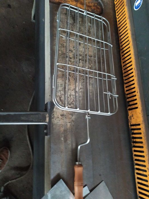 Grelhador/churrasqueira/assador inox 80 cms