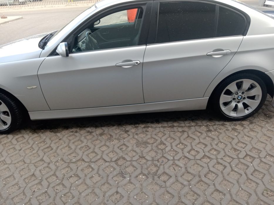 BMW 320 I , 2.0 benzyna , 2006r  , 170 tyś.km przebieg