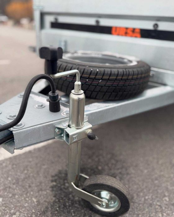 прицепи причіп оцинкований УРСА легкового авто