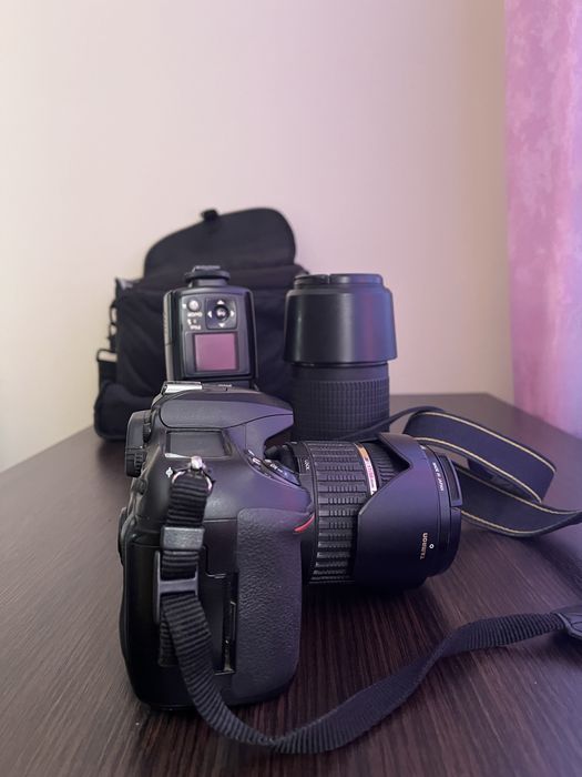 Фотоапарат Nikon D200