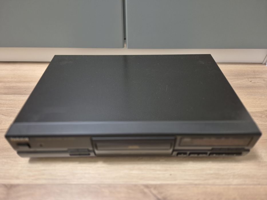 Odtwarzacz CD Technics SL-PG390