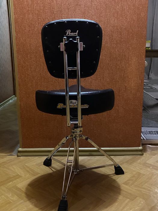 Pearl roadster drum throne. Стул барабанщика