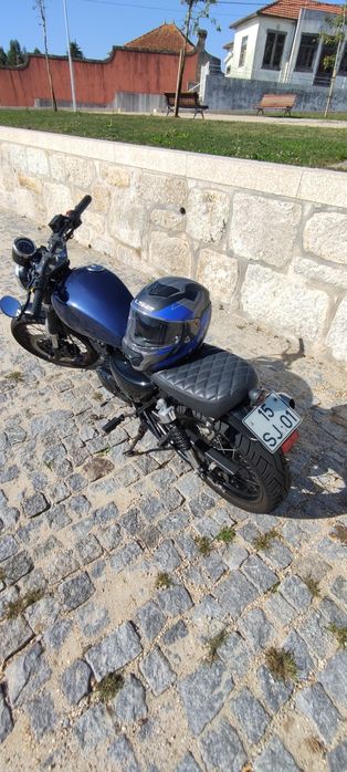 Mash Seventy Five 125 café racer