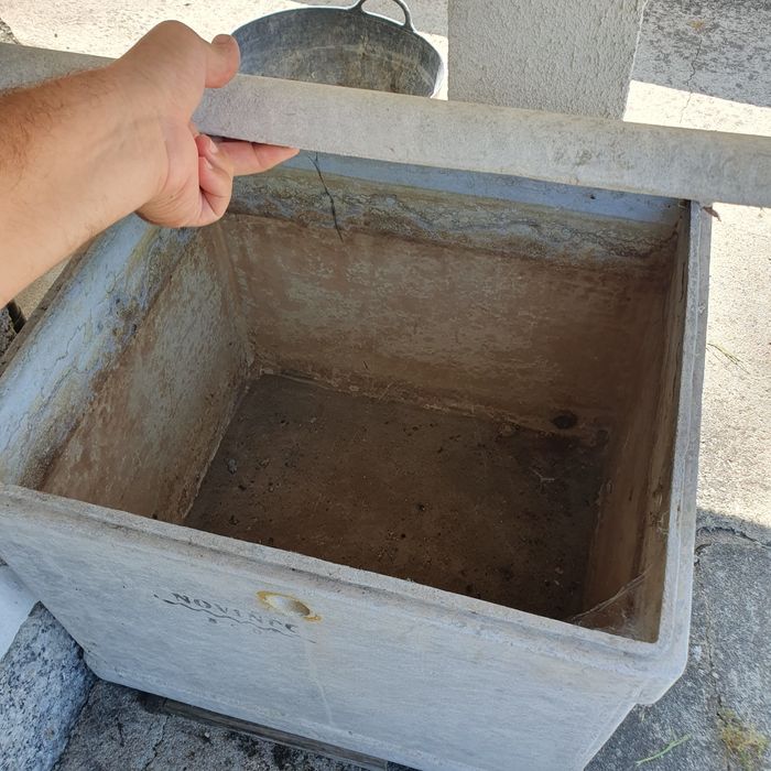 Depósito água sanitária 70x70x80