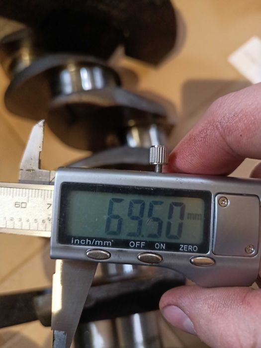 wał korbowy panewki massey ferguson mf ursus 3512,255,235,2812,c360 3P