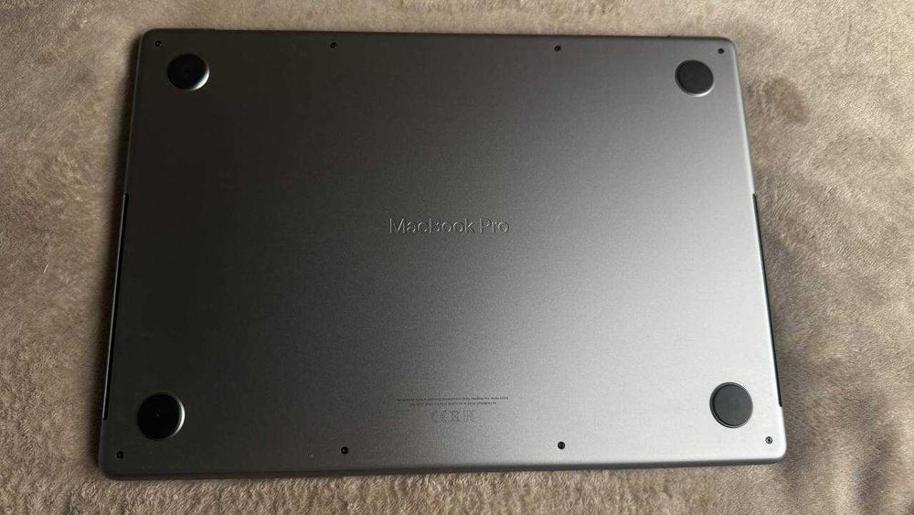 MacBook Pro 14, M3, 16GB, 512GB