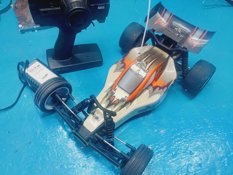 Buggy RC elétrico  1:10
