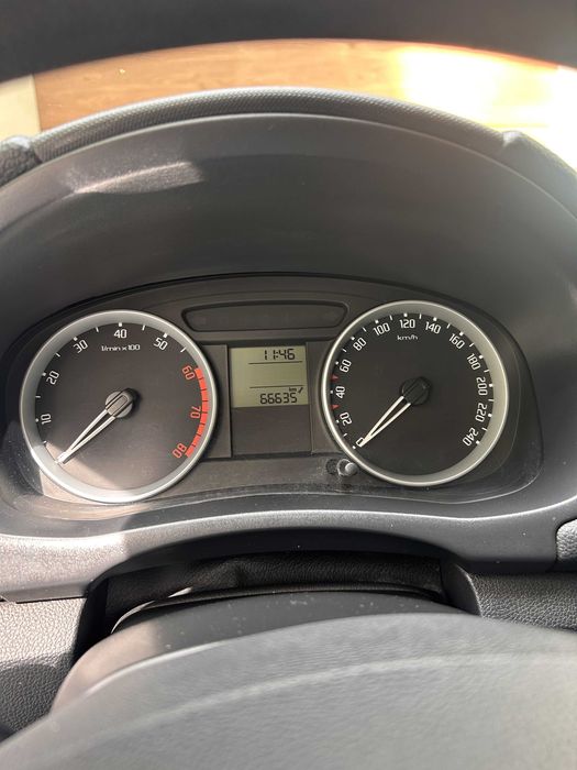 Skoda Fabia II 1.2 – niski przebieg 66 635 km – NOWE OPONY CAŁOROCZNE