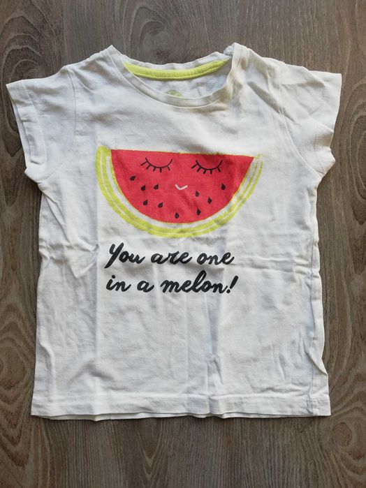 Conjunto 4 t-shirts menina Tam 5-6 anos