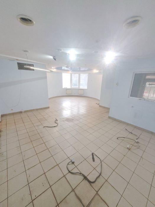 Оренда фасадного приміщення біля дороги Шолуденка, 6В, 73,7 м2.