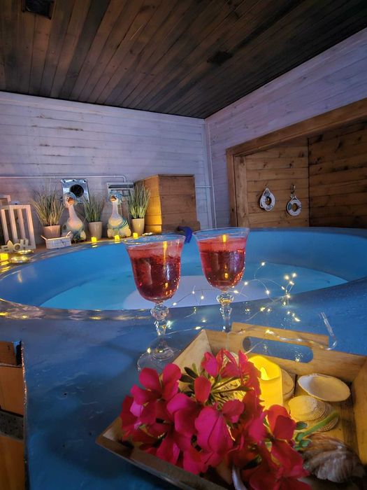 Domki letniskowe nocleg nad morzem wakacje sauna jacuzzi 700m do morza