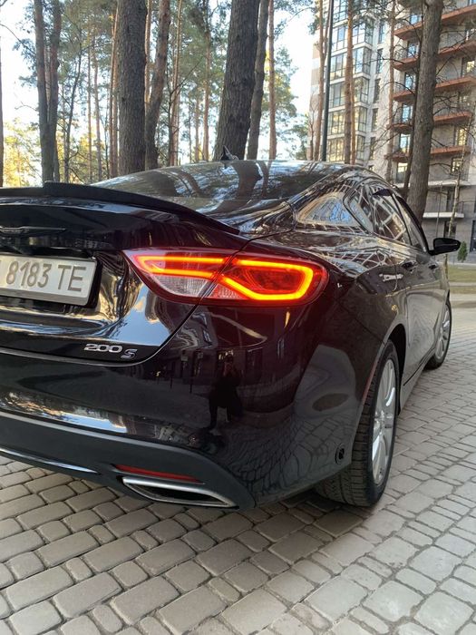 Продам Chrysler 200S