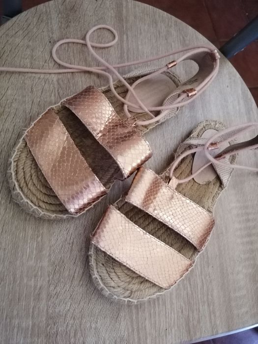 Espadryle sandały wiązane ASOS