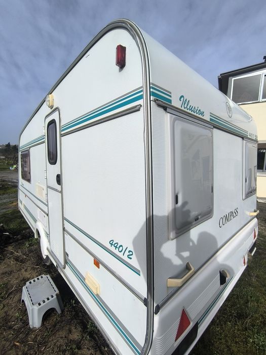 Caravana em muito bom estado